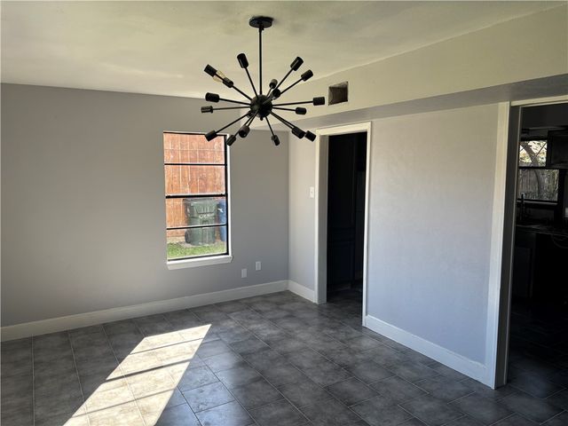 5721 Tanglewood Dr, Corpus Christi, TX 78412