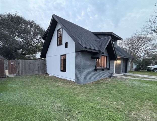 5721 Tanglewood Dr, Corpus Christi, TX 78412