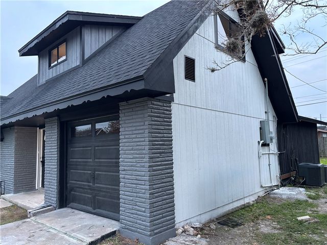 5721 Tanglewood Dr, Corpus Christi, TX 78412