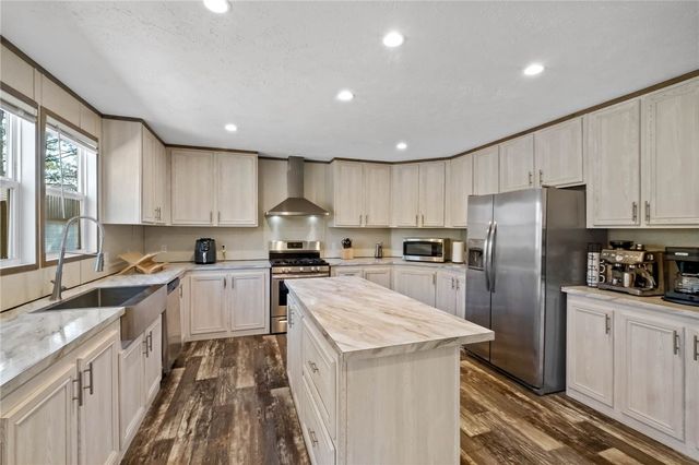 4426 Reed Avenue, Lowell, AR 72745