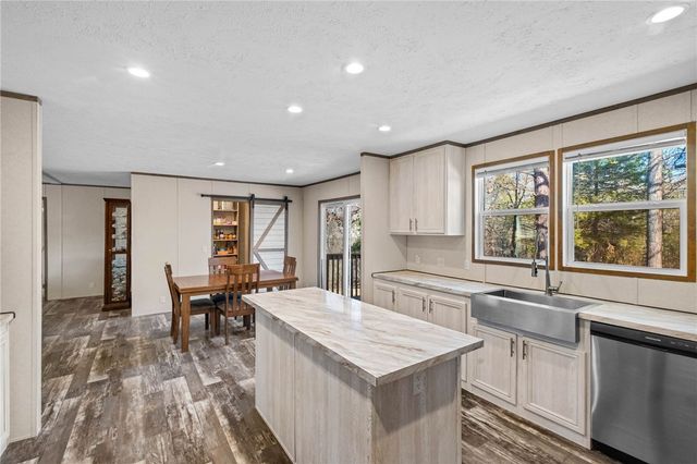 4426 Reed Avenue, Lowell, AR 72745