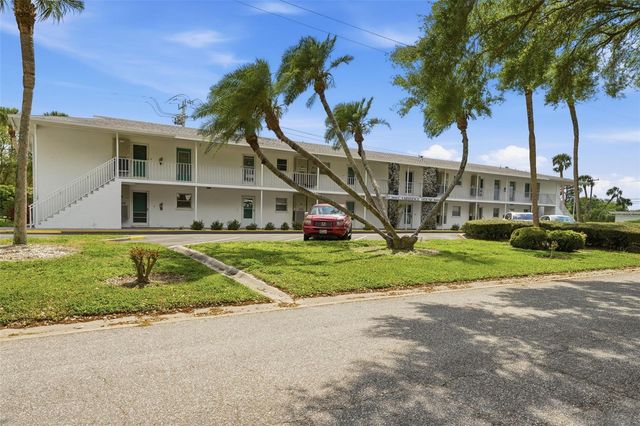 3900 ROXANE BOULEVARD 10A, Sarasota, FL 34235