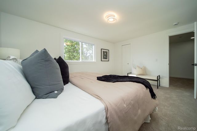 45293 Heatherwoode Lane, Macomb Township, MI 48044