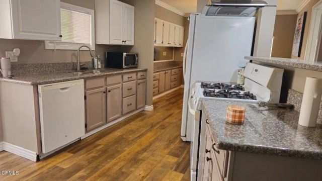 182 Calle De La Rosa 182, Camarillo, CA 93012