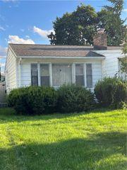 133 Royleston Road, Rochester, NY 14609