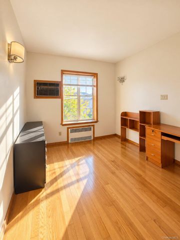 2062 60th Street, Brooklyn, NY 11204