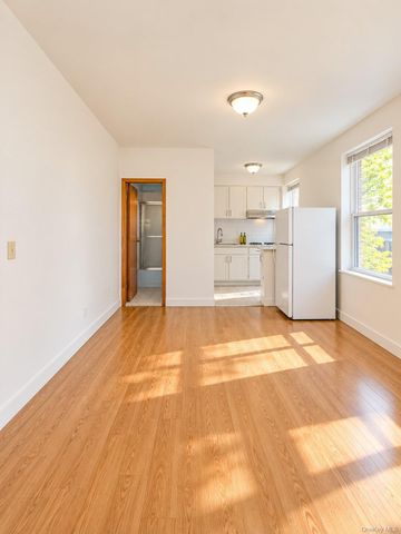 2062 60th Street, Brooklyn, NY 11204