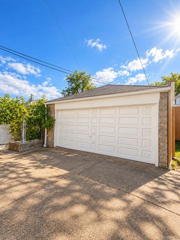 2062 60th Street, Brooklyn, NY 11204