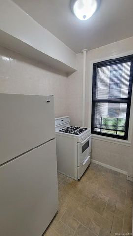 98-34 63rd Drive 2D, Rego Park, NY 11374