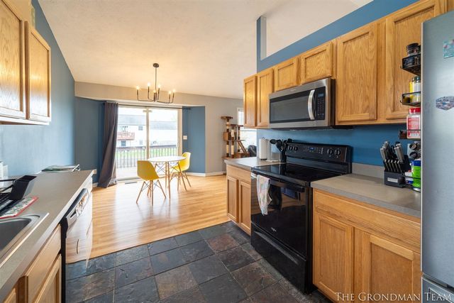 3076 Daybreak Lane, Holland, MI 49424