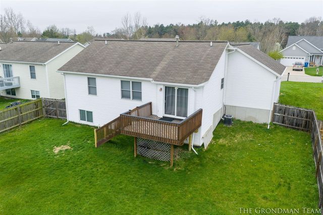 3076 Daybreak Lane, Holland, MI 49424
