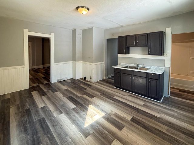 2346 N 18th STREET, Milwaukee, WI 53206