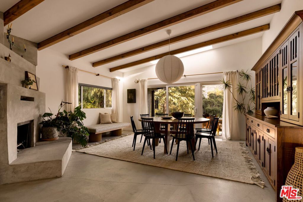 24647 Mulholland Highway, Calabasas, CA 91302 — photo 4