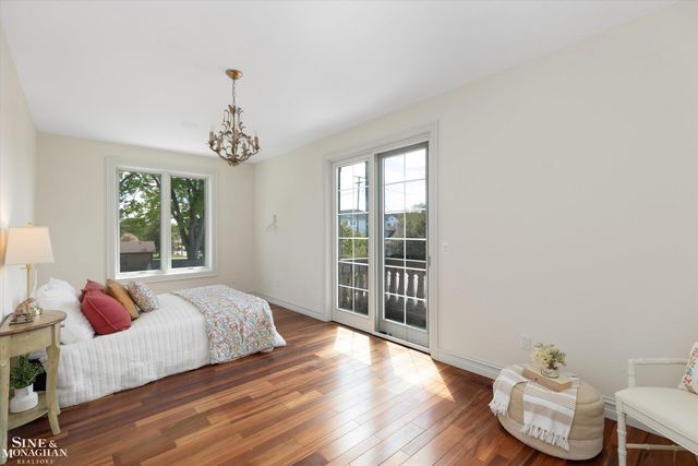28908 Jefferson Avenue, Saint Clair Shores, MI 48081