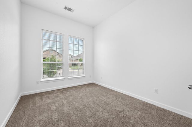 498 Gamble DR, Buda, TX 78610