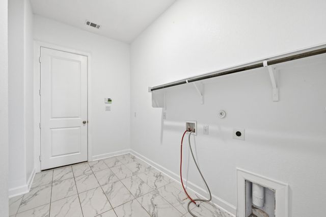 498 Gamble DR, Buda, TX 78610