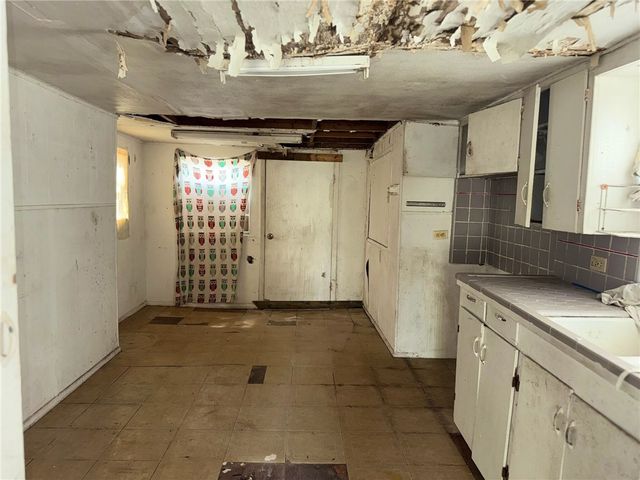 529 W Nelson Ave, Aransas Pass, TX 78336