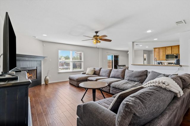 8745 Golden Sunset Trail, Fort Worth, TX 76244