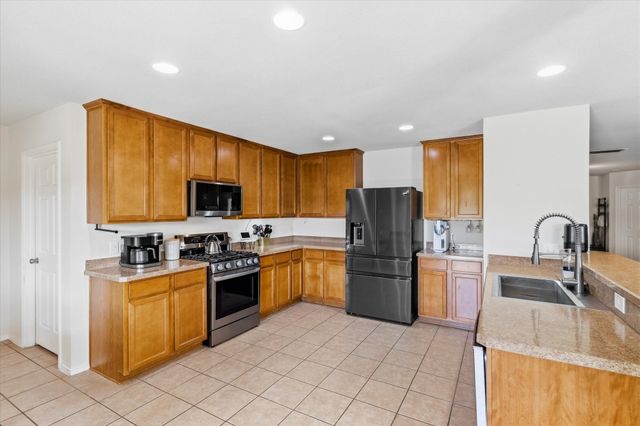 8745 Golden Sunset Trail, Fort Worth, TX 76244