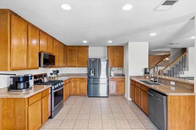 8745 Golden Sunset Trail, Fort Worth, TX 76244