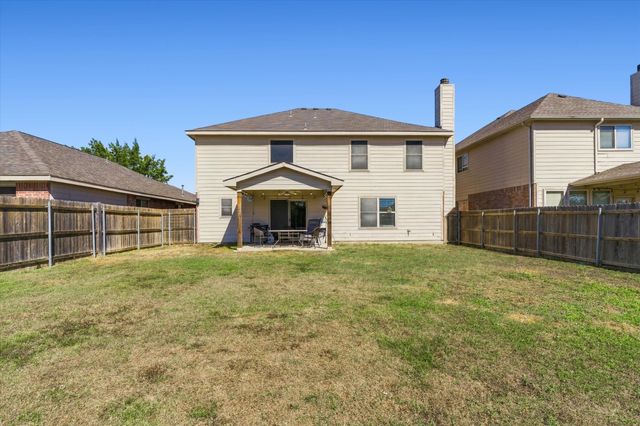 8745 Golden Sunset Trail, Fort Worth, TX 76244