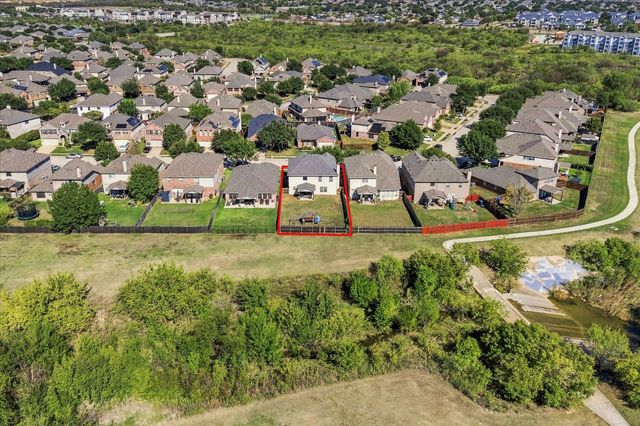 8745 Golden Sunset Trail, Fort Worth, TX 76244