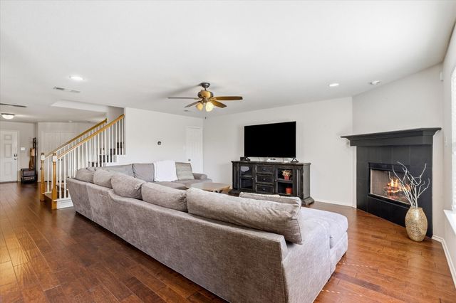 8745 Golden Sunset Trail, Fort Worth, TX 76244