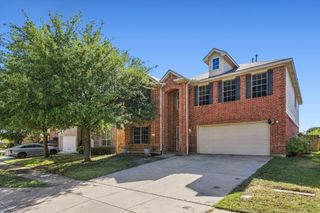 8745 Golden Sunset Trail, Fort Worth, TX 76244