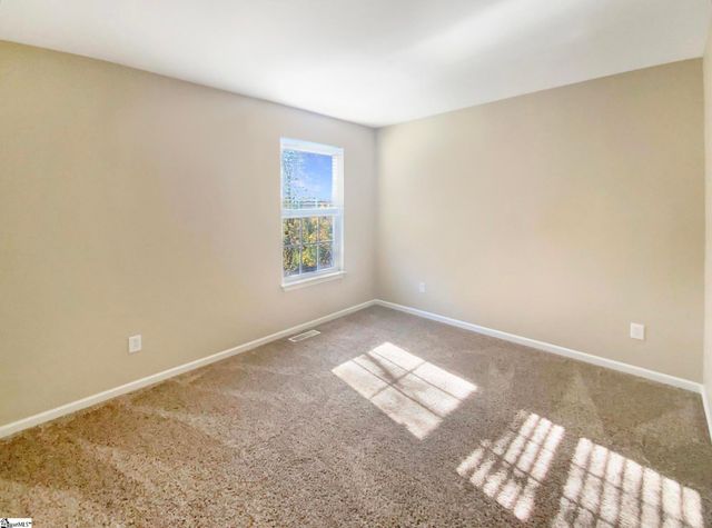 139 Castleton Circle, Boiling Springs, SC 29316