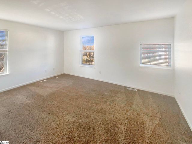 139 Castleton Circle, Boiling Springs, SC 29316