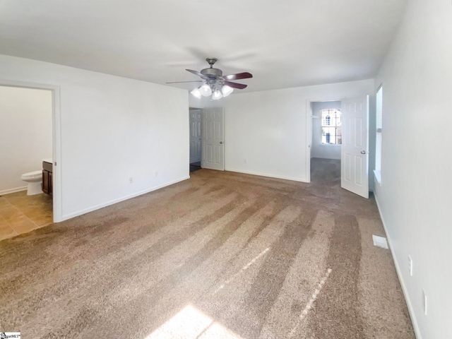 139 Castleton Circle, Boiling Springs, SC 29316