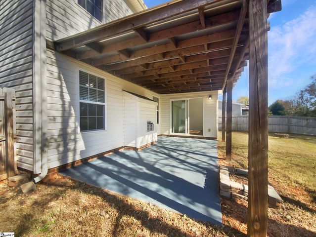 139 Castleton Circle, Boiling Springs, SC 29316