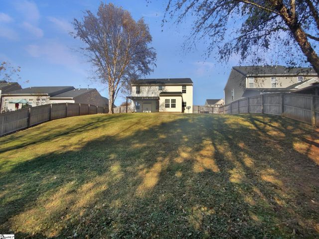 139 Castleton Circle, Boiling Springs, SC 29316