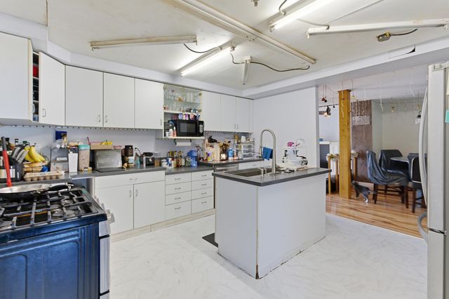 7130 Grand Avenue, Hammond, IN 46323