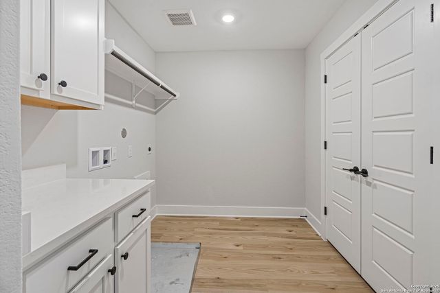 273 Lawrence Drive, Castroville, TX 78009