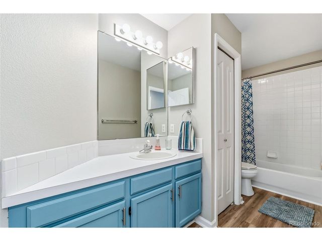 812 Brookside Dr, Longmont, CO 80504