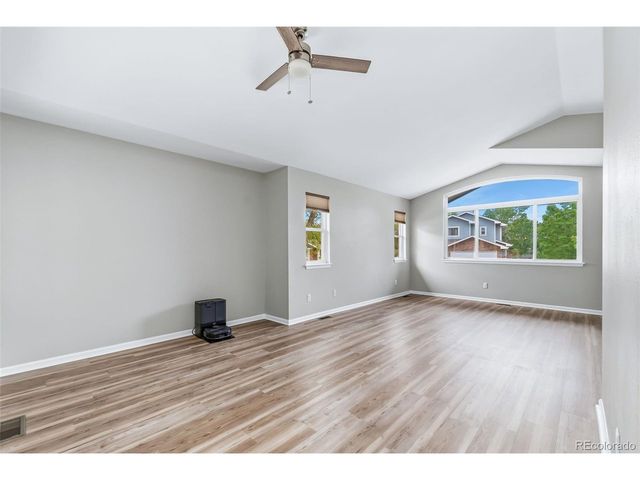 812 Brookside Dr, Longmont, CO 80504