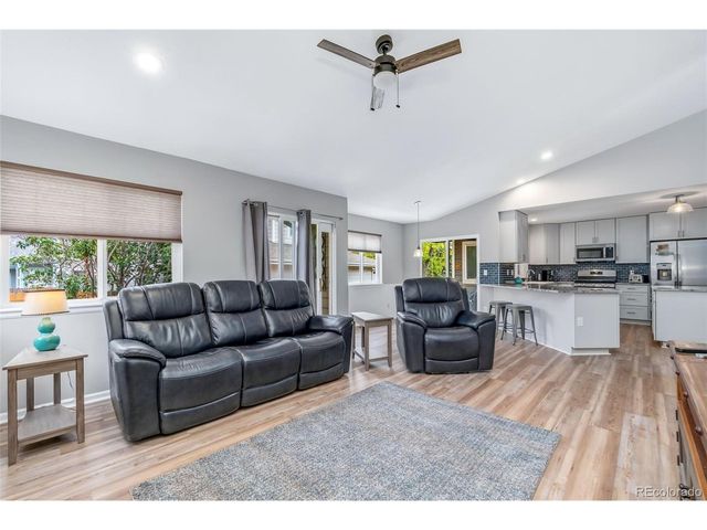 812 Brookside Dr, Longmont, CO 80504