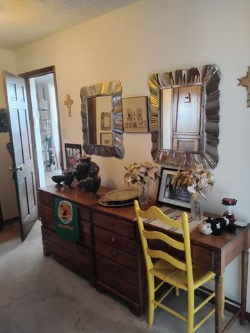 15 El Arco Drive, Albuquerque, NM 87123