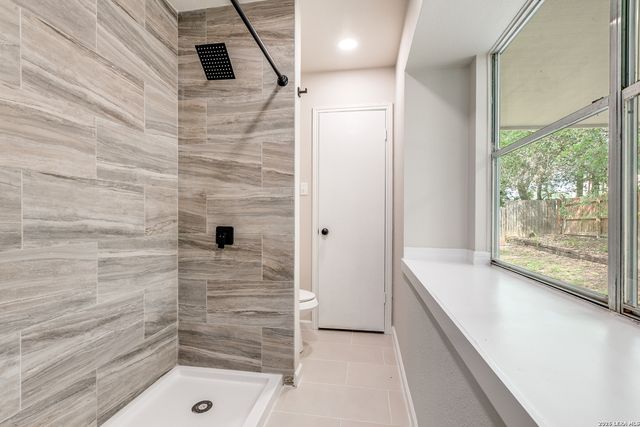 6107 John Chapman, San Antonio, TX 78240