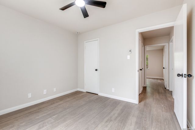 6107 John Chapman, San Antonio, TX 78240