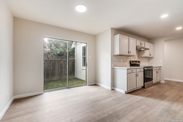 6107 John Chapman, San Antonio, TX 78240