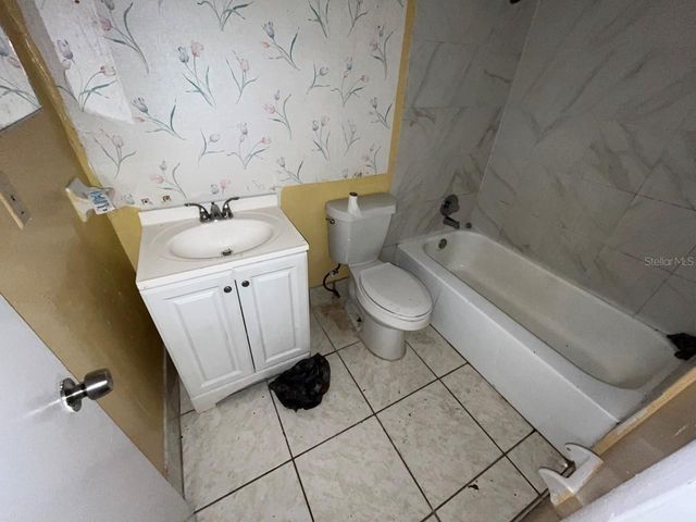 1648 MESSINA AVENUE, Orlando, FL 32811