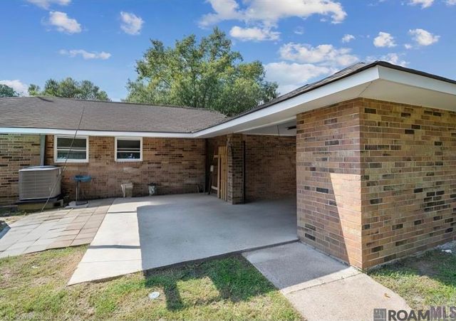 25858 Shadow Brook Ave, Denham Springs, LA 70726