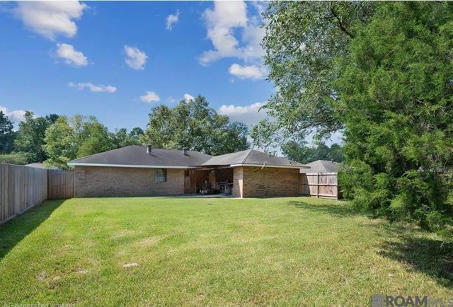 25858 Shadow Brook Ave, Denham Springs, LA 70726
