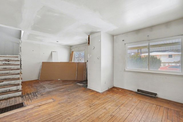 2033 Seymour Avenue, Flint, MI 48503