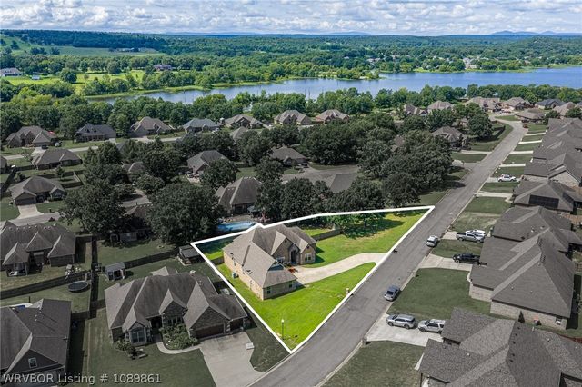 3623 Brighton Place, Greenwood, AR 72936