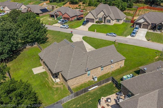 3623 Brighton Place, Greenwood, AR 72936