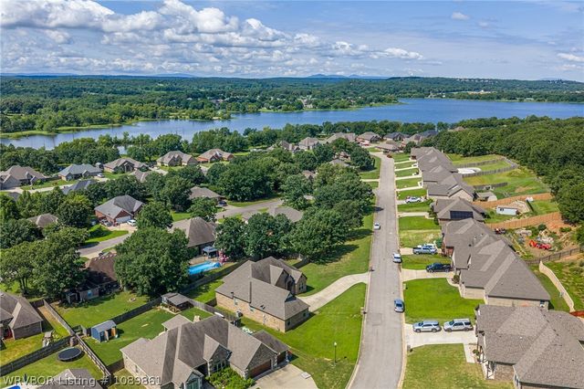 3623 Brighton Place, Greenwood, AR 72936