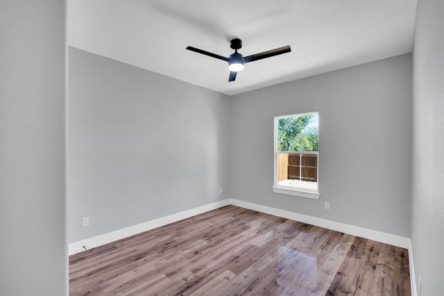 403 Santa Fe Street, Alvarado, TX 76009